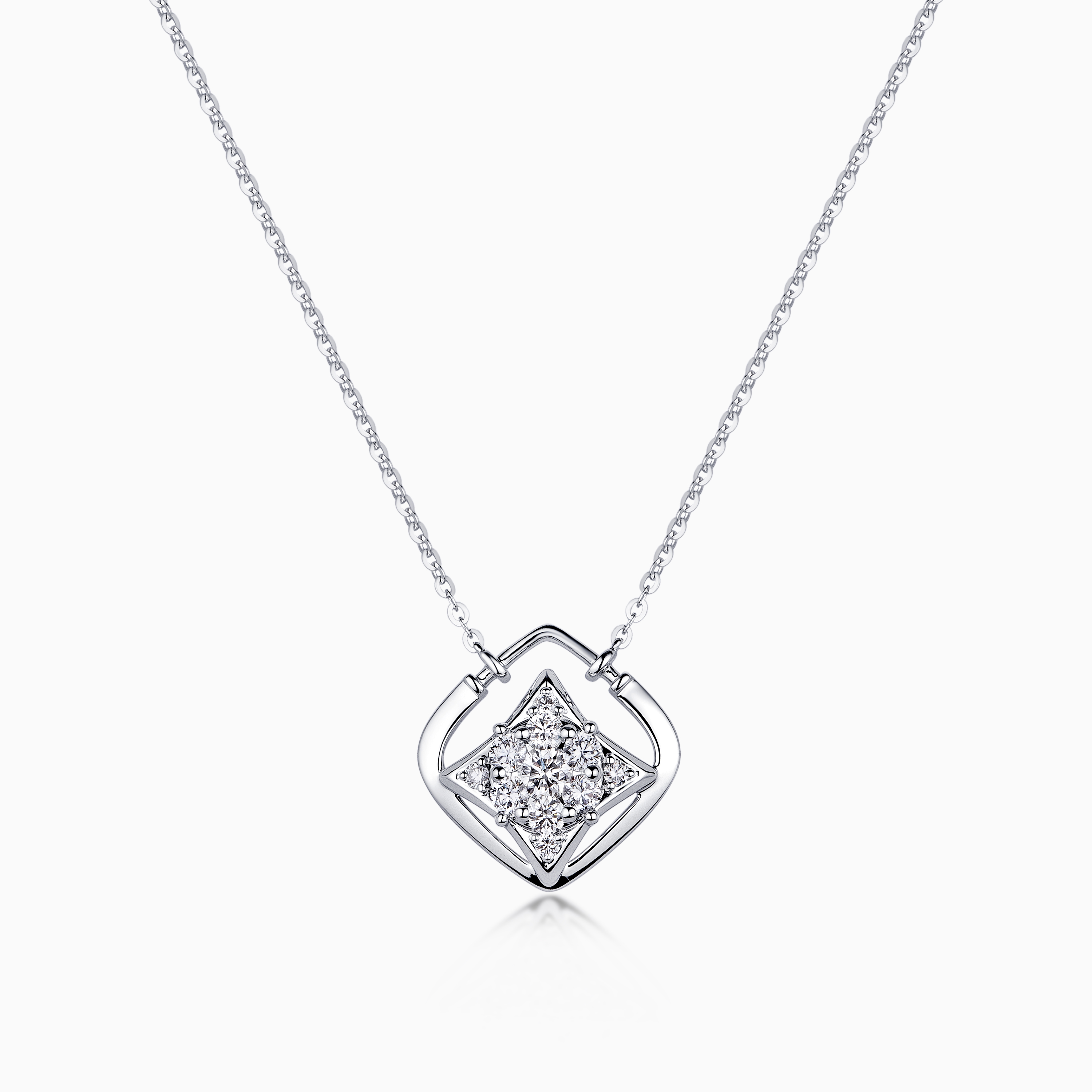 六福珠寶18K金頸鏈 - "閃亮星鑽"18K金(白色)鑽石頸鏈