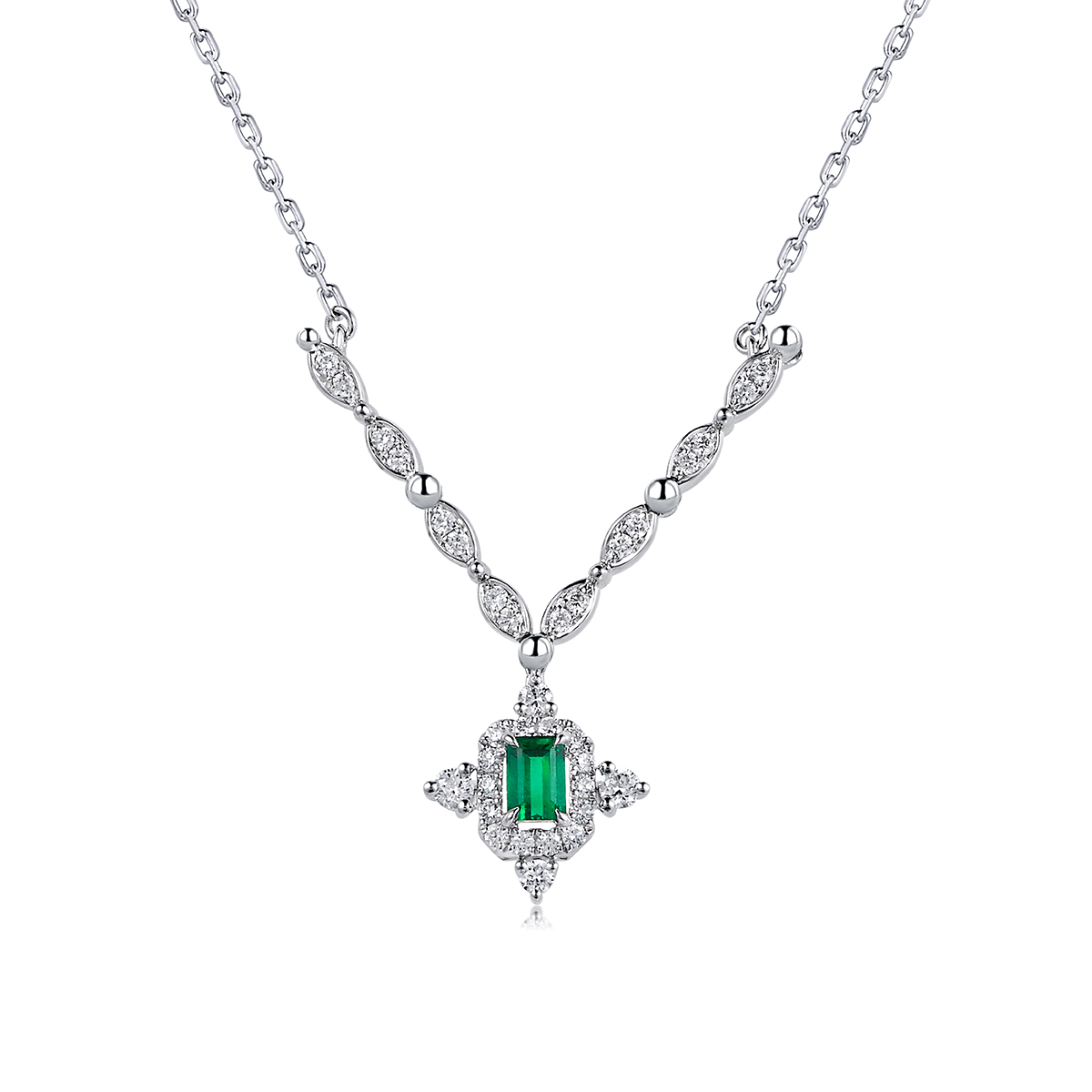 六福珠寶18K金頸鏈 - "凝彩美寶"18K金(白色)祖母綠鑽石頸鏈