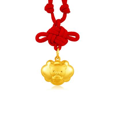 六福珠寶黃金吊墜 - "小白熊與小黃雞"千足金如意鎖包連精美頸繩及儲錢箱禮盒