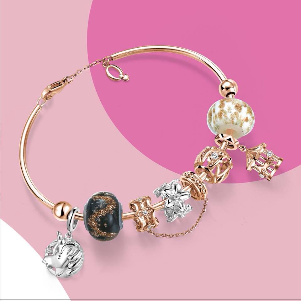 六福珠寶18K金串飾 - "百合花之森"18K金花形鑽石串飾–多色選擇