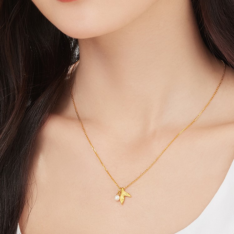 六福珠寶黃金吊墜 - "真愛魚尾"999足金吊墜