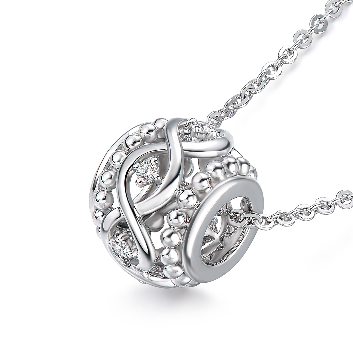 六福珠寶18K金串飾 - 【LISTING CLOSED】"俏麗繡球"18K金(白色)鑽石串飾