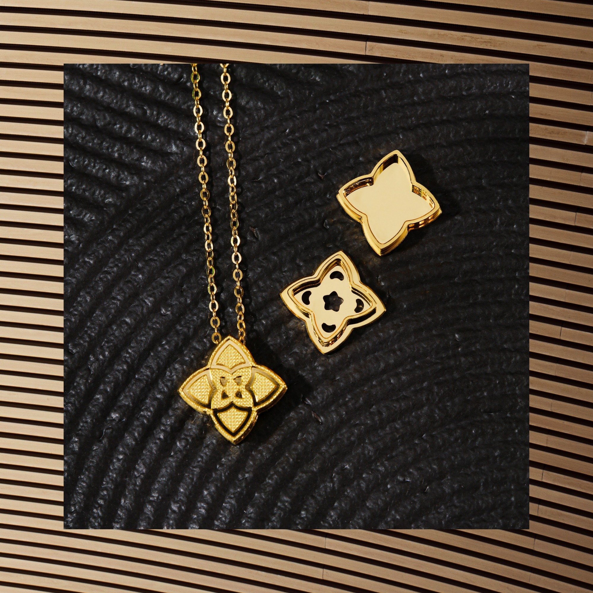 六福珠寶黃金頸鏈 - "香鏈"隨身香瓶999足金頸鏈