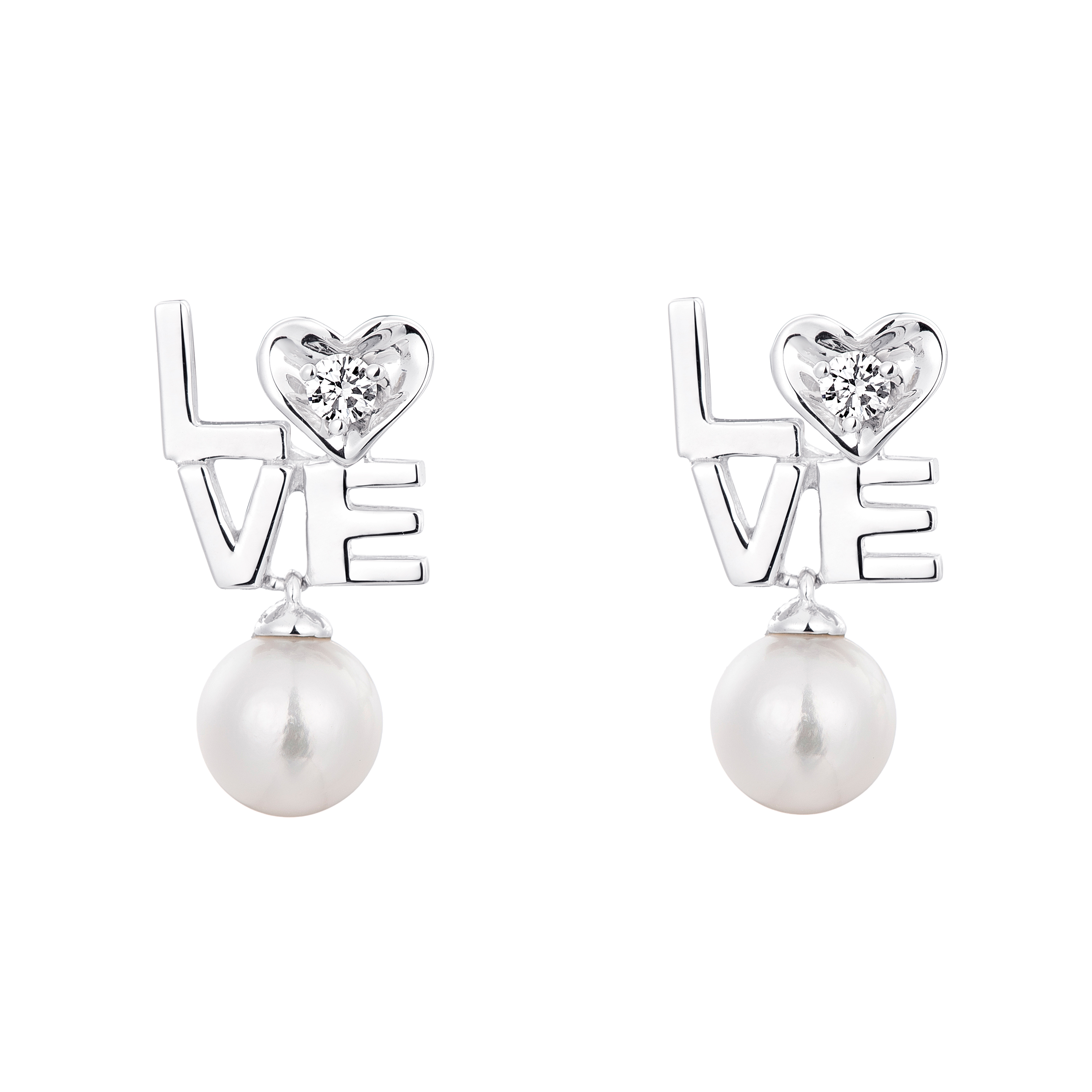 六福珠寶18K金耳環 - "LOVE"18K金(白色)珍珠鑽石耳環