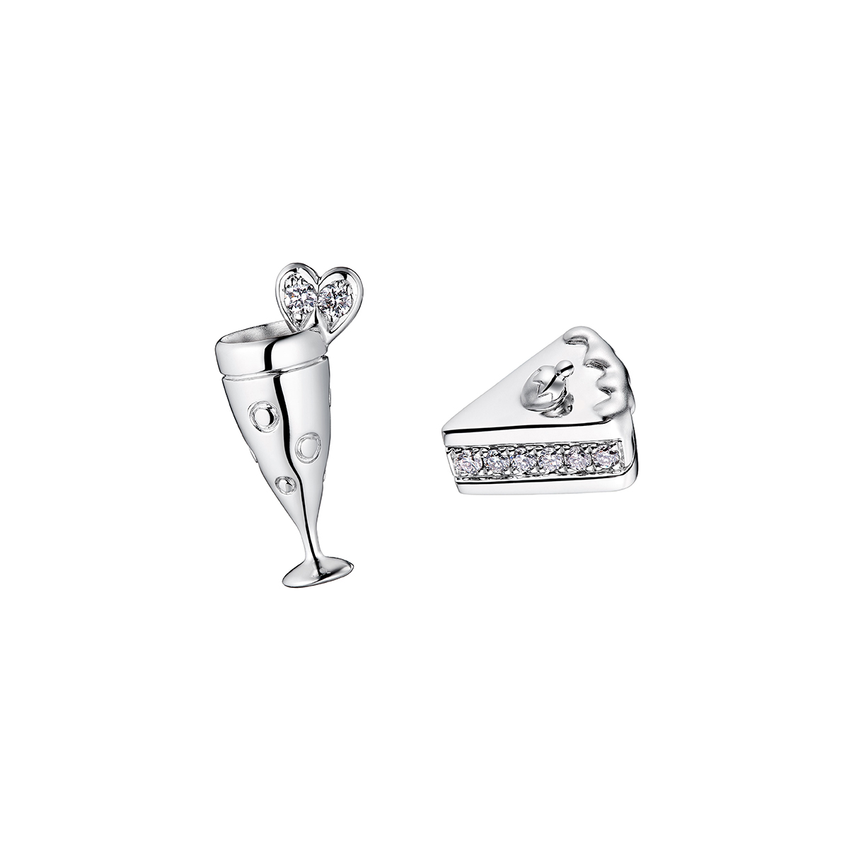 六福珠寶18K金耳環 - 【LISTING CLOSED】"悠閒時光"18K金(白色)鑽石耳環