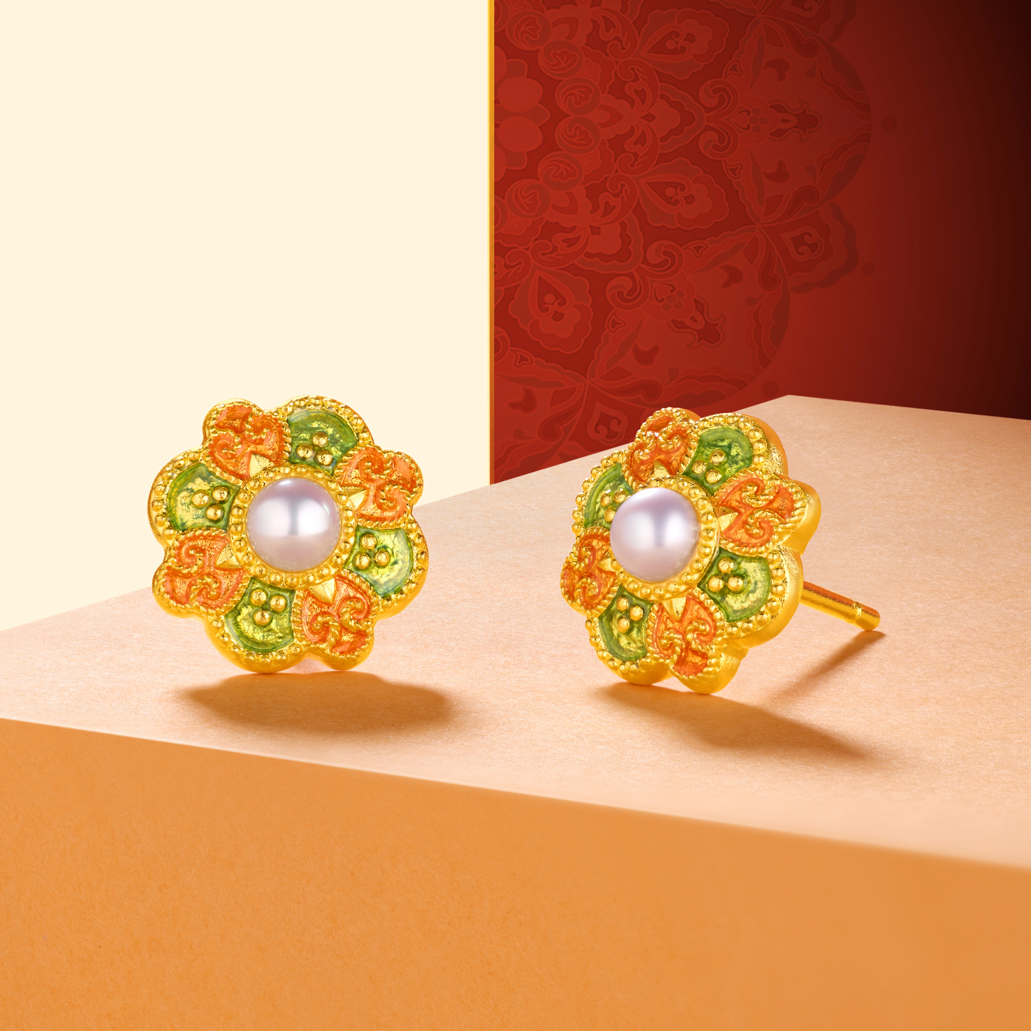 六福珠寶黃金耳環 - "唐彩寶相"999.9黃金珍珠耳環
