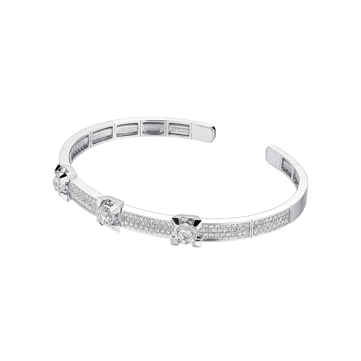 六福珠寶18K金手鐲 - “簡耀鋒芒”18K金(白色)三角爪鑽石手鐲(放閃車花工藝)