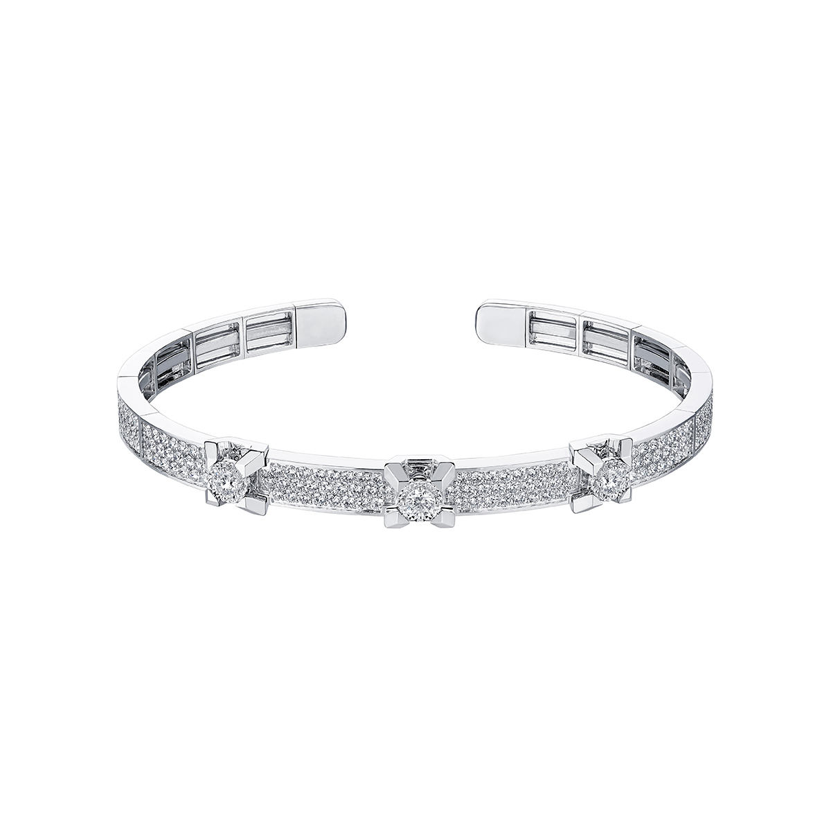 六福珠寶18K金手鐲 - “簡耀鋒芒”18K金(白色)三角爪鑽石手鐲(放閃車花工藝)