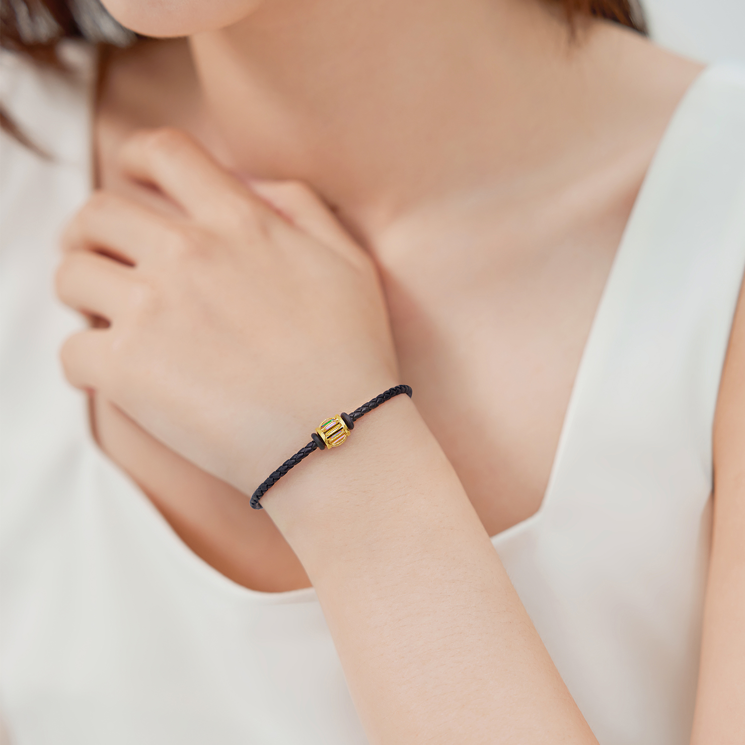 六福珠寶黃金串飾 - "冰‧鑽光圈"999足金串飾連手繩(女款)