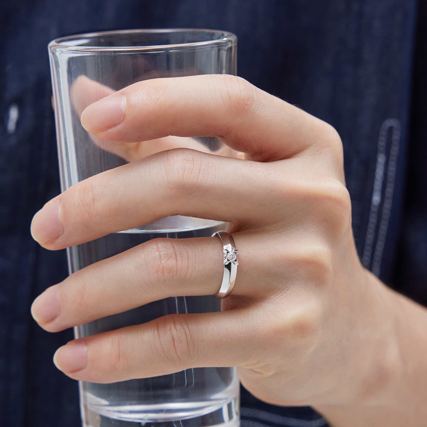 六福珠寶18K金戒指 - “Hexicon”18K玫瑰金細款劍脊戒臂鑽石戒指(男戒)