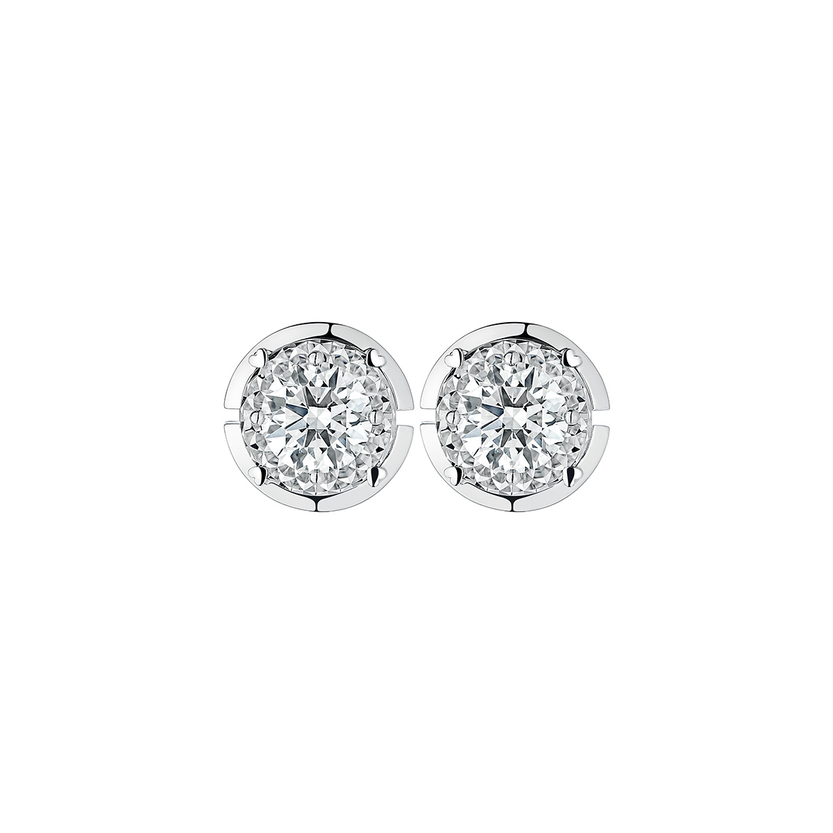 六福珠寶18K金耳環 - "閃耀之愛 "18K金(白色)鑽石耳環