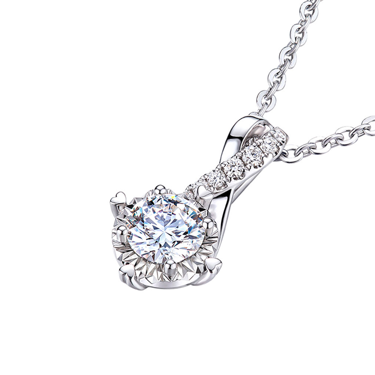 六福珠寶18K金吊墜 - "愛的光芒"18K金(白色)鑽石吊墜(放閃車花工藝)