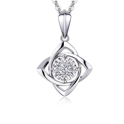 六福珠寶18K金吊墜 - "閃鑽星花"18K金(白色)鑽石吊墜