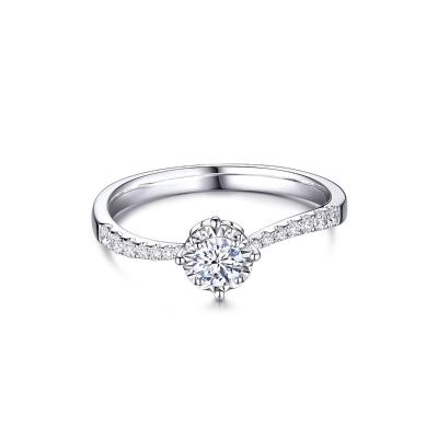 六福珠寶18K金戒指 - 愛很美18K金(白色)鑽石戒指(放閃車花工藝)