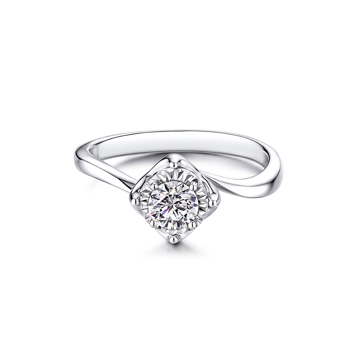 六福珠寶18K金戒指 - "愛的星空"18K金(白色)鑽石戒指(放閃車花工藝)