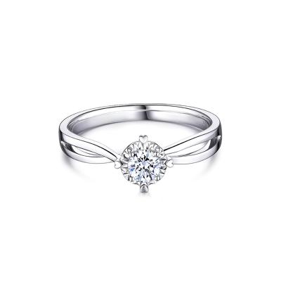 六福珠寶18K金戒指 - 心形18K金(白色)鑽石戒指(放閃車花工藝)