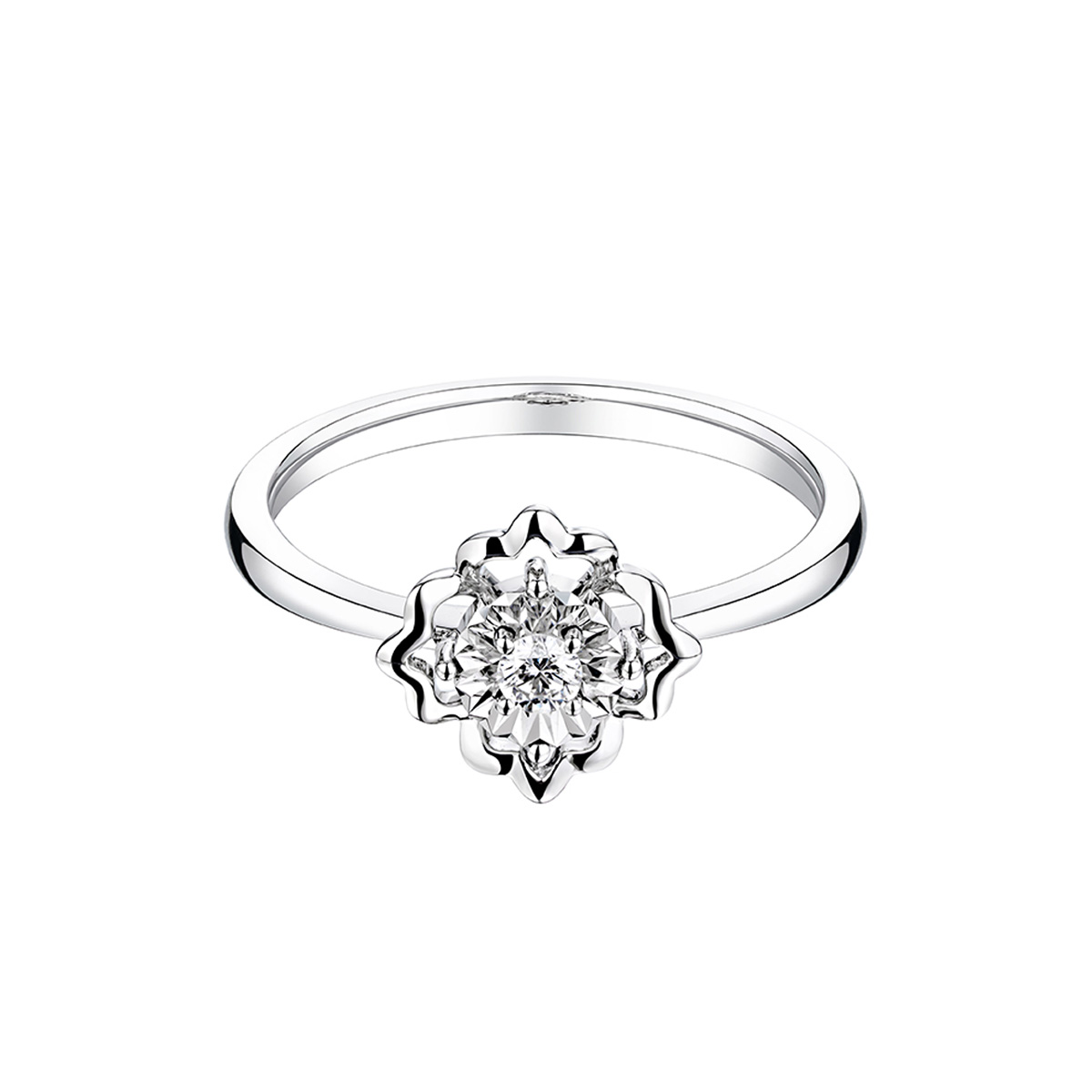 六福珠寶18K金戒指 - “綻放之花”18K金(白色)鑽石戒指