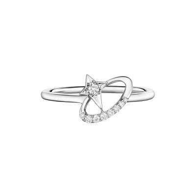 六福珠寶18K金戒指 - "鑽環星伴"18K金(白色)鑽石戒指