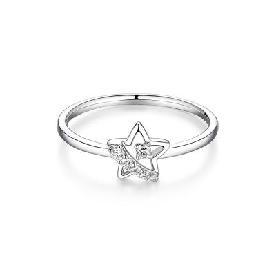 六福珠寶18K金戒指 - “星光熠熠”18K(白色)鑽石戒指