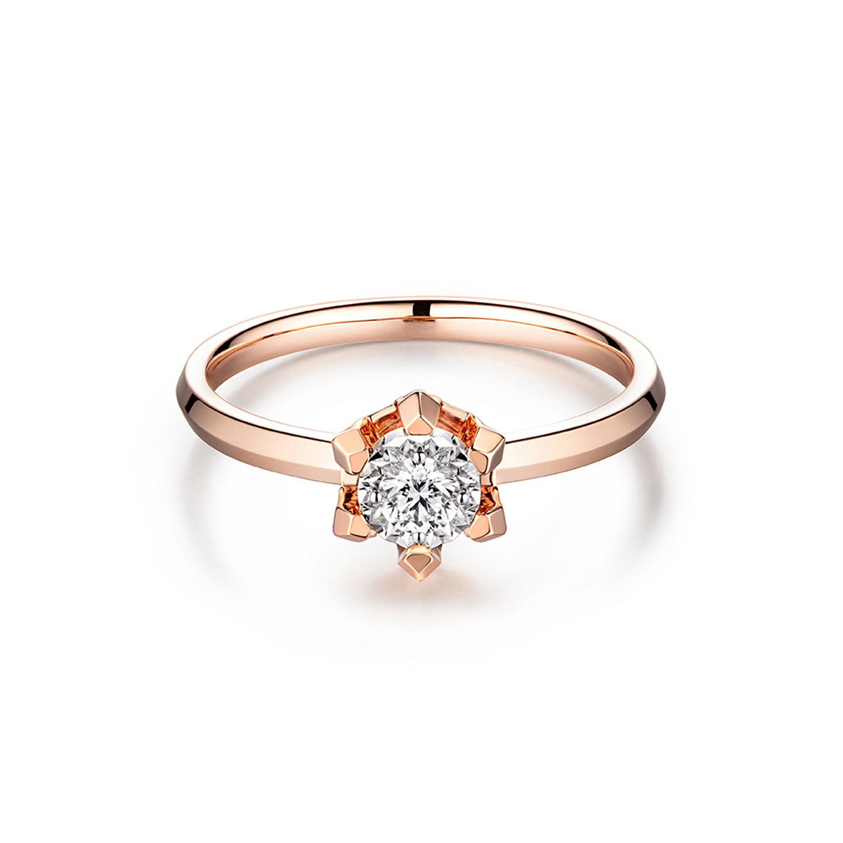 六福珠寶18K金戒指 - “Hexicon”18K玫瑰金三角爪鑽石戒指(放閃車花工藝)