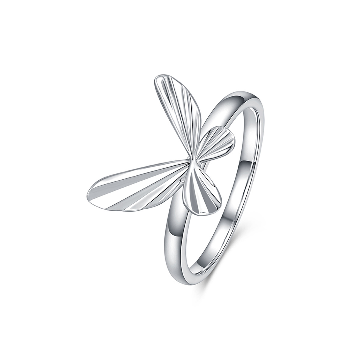 六福珠寶鉑金戒指 - "自由蝶影"950鉑金戒指