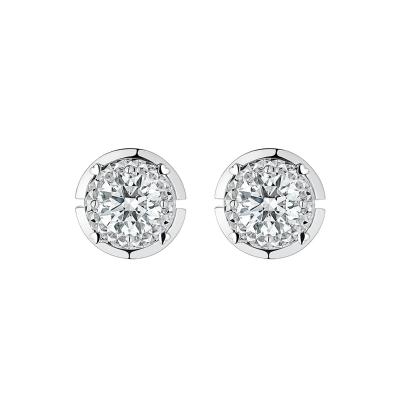 六福珠寶18K金耳環 - "閃耀之愛 "18K金(白色)鑽石耳環