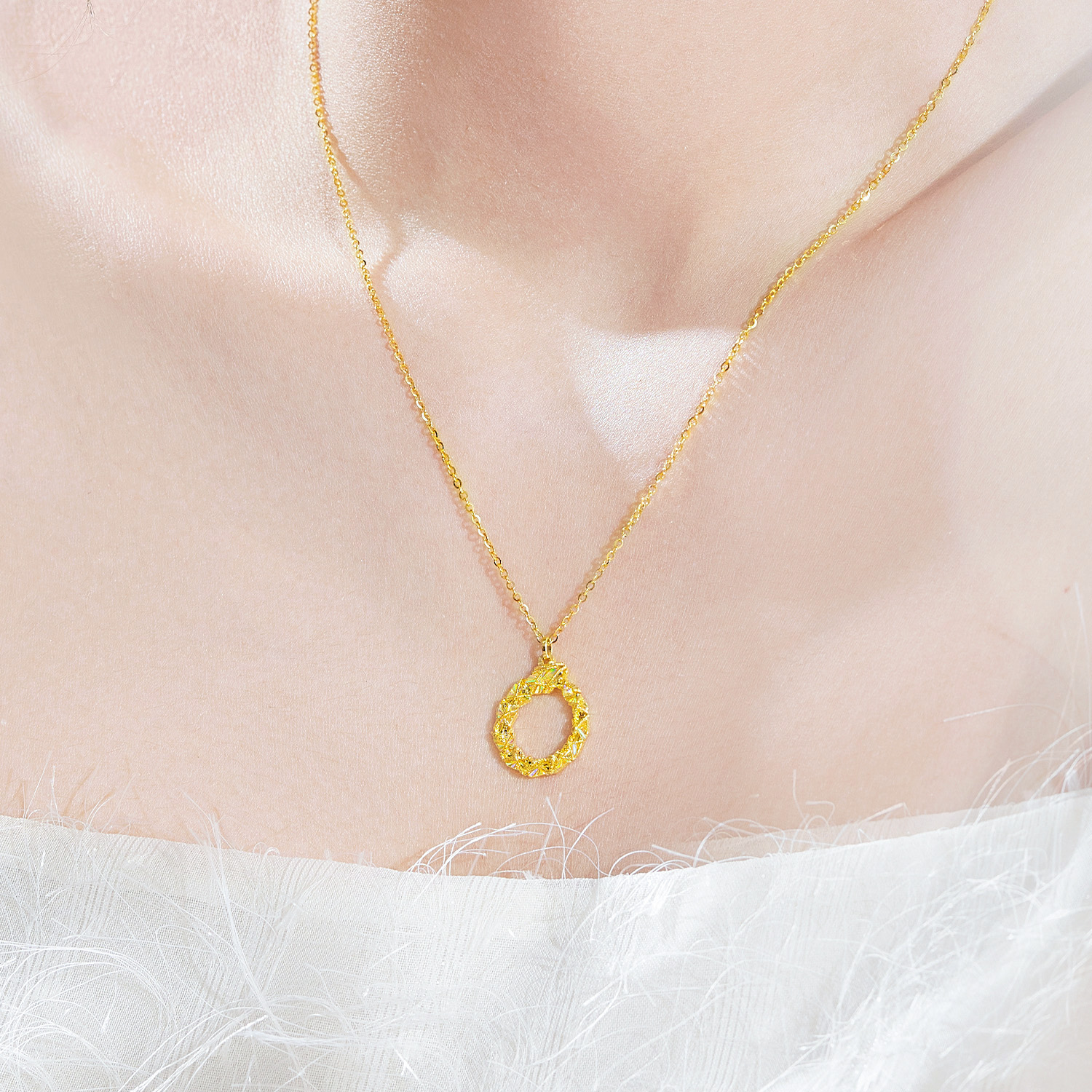 六福珠寶黃金頸鏈 - 【LISTING CLOSED】“冰‧鑽靈蛇”999足金頸鏈