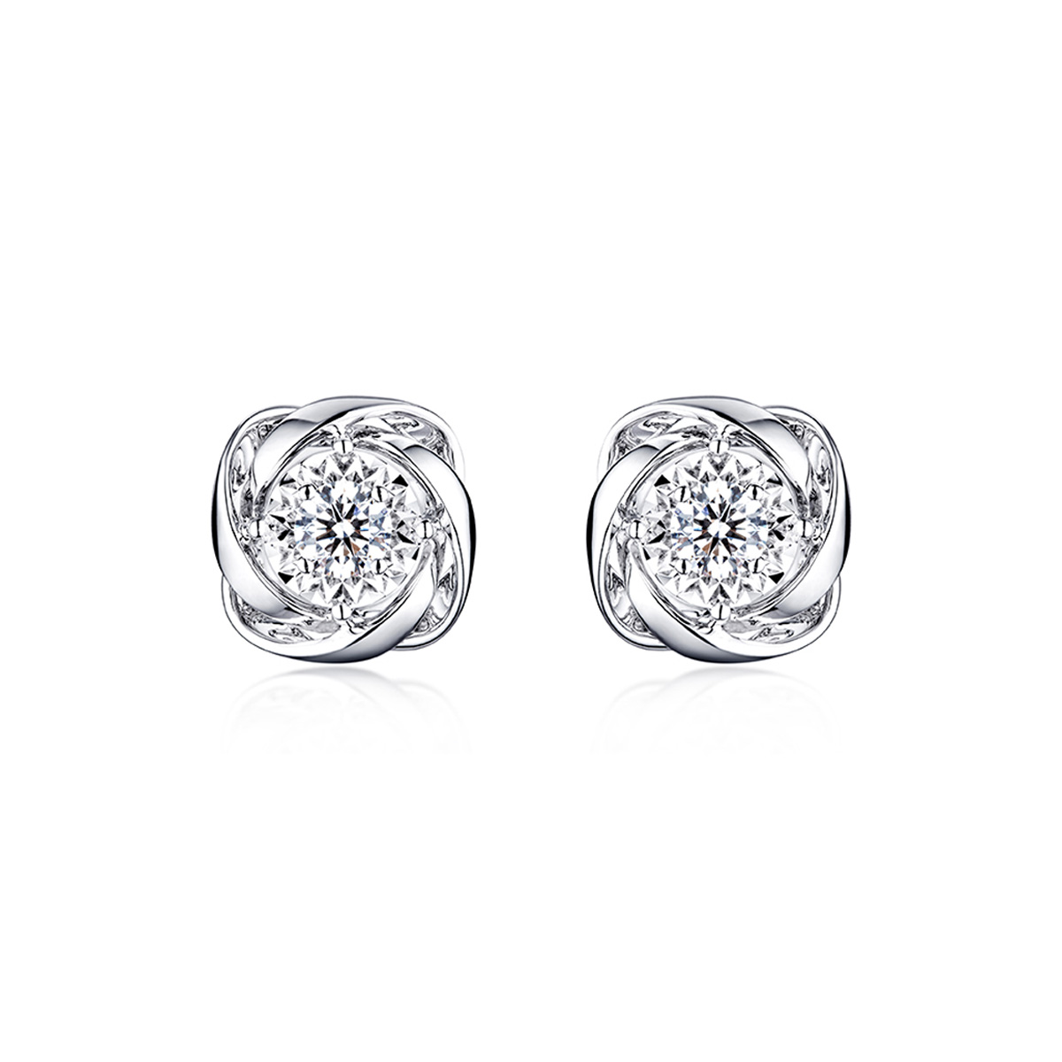 六福珠寶18K金耳環 - "絲帶環繞"18K金(白色)鑽石耳環