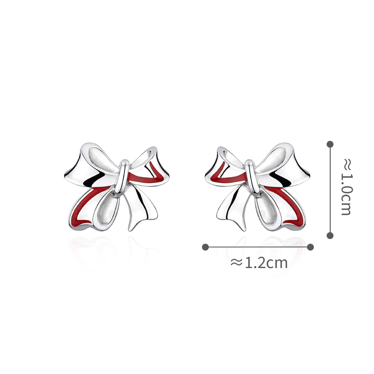 六福珠寶鉑金耳環 - "結•愛"950鉑金琺瑯耳環