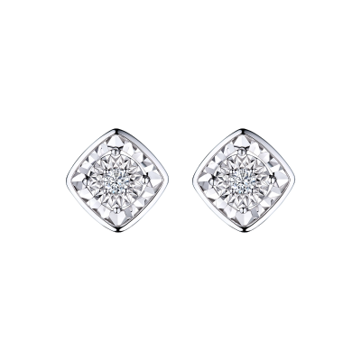 六福珠寶18K金耳環 - "「菱」瓏"18K金(白色)鑽石耳環(放閃車花工藝)