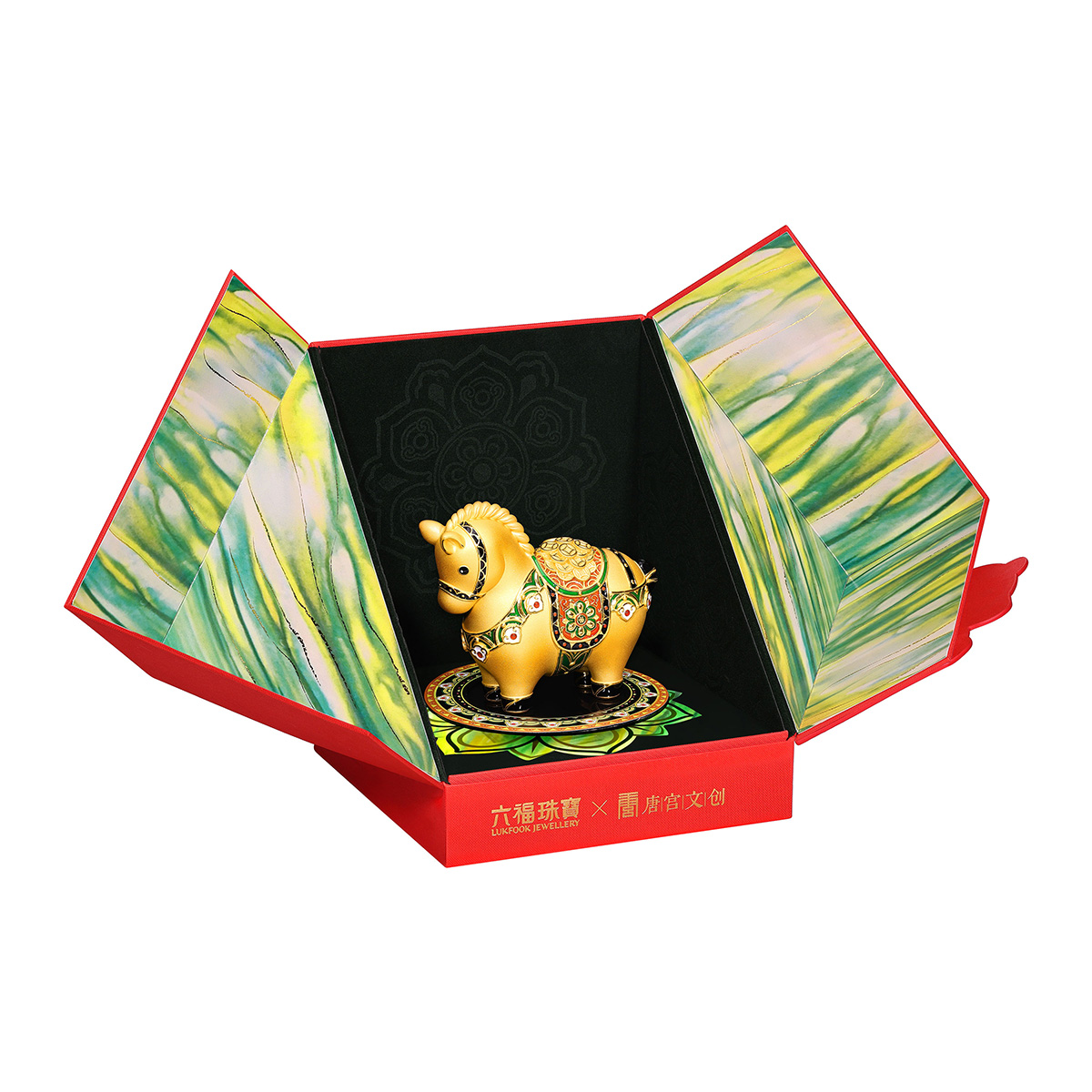 六福珠寶黃金擺件 - "運財墩墩馬"999足金擺件