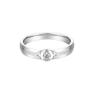 六福珠寶18K金對戒 - "心動水滴"18K金(白色)鑽石對戒（女戒）