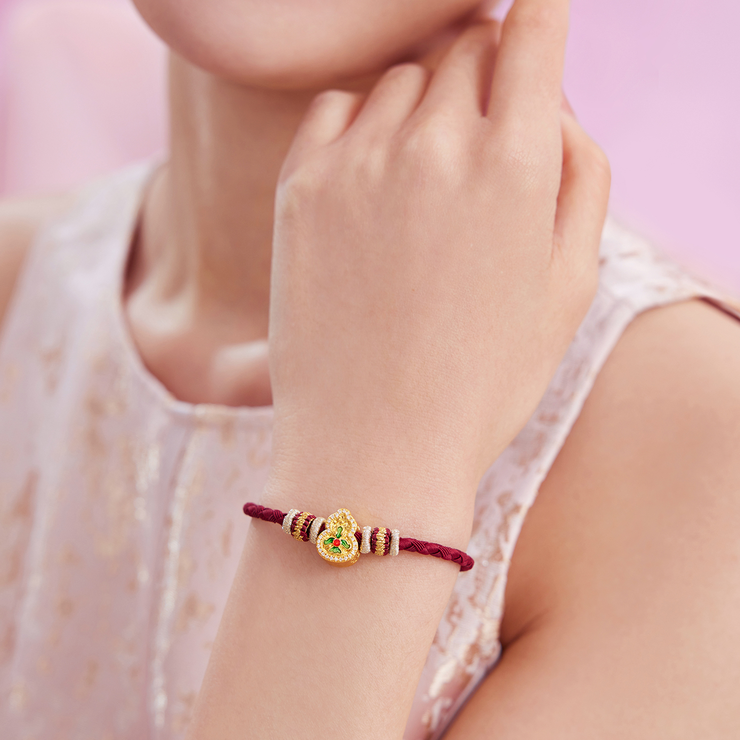 六福珠寶黃金串飾 - “富貴葫蘆”999足金鑽石串飾