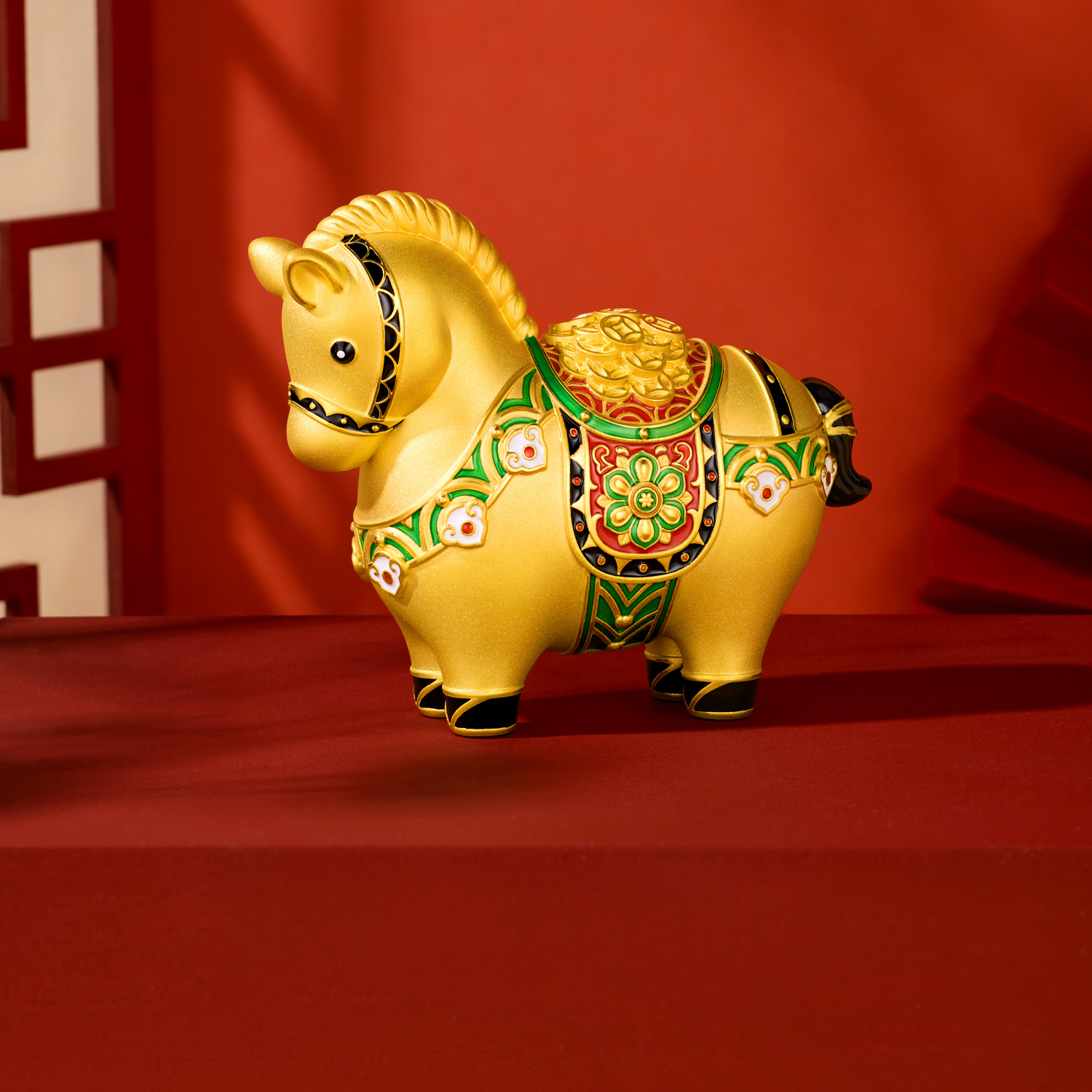 六福珠寶黃金擺件 - "運財墩墩馬"999足金擺件