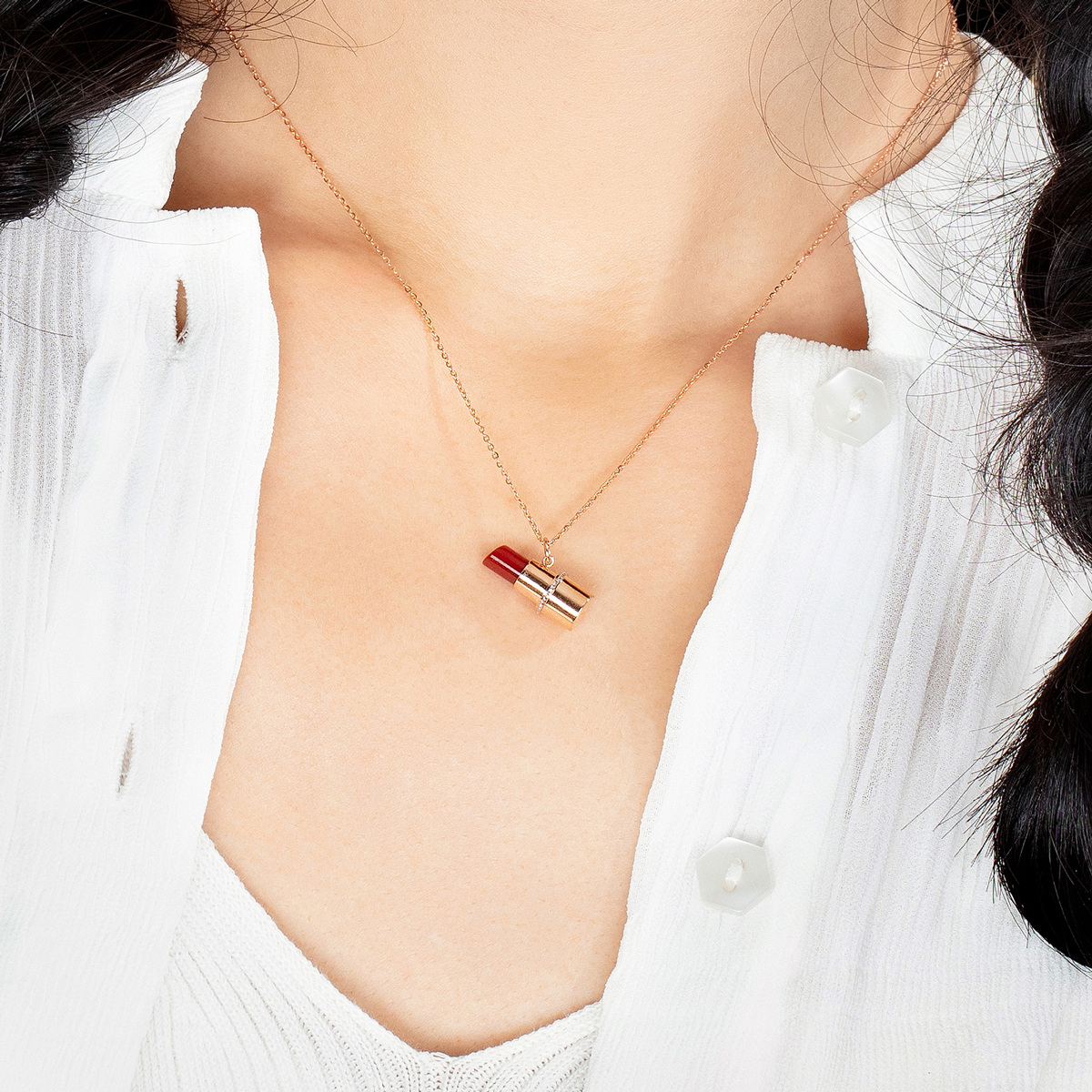 六福珠寶18K金頸鏈 - "小香唇"18K金(分色)紅玉髓頸鏈