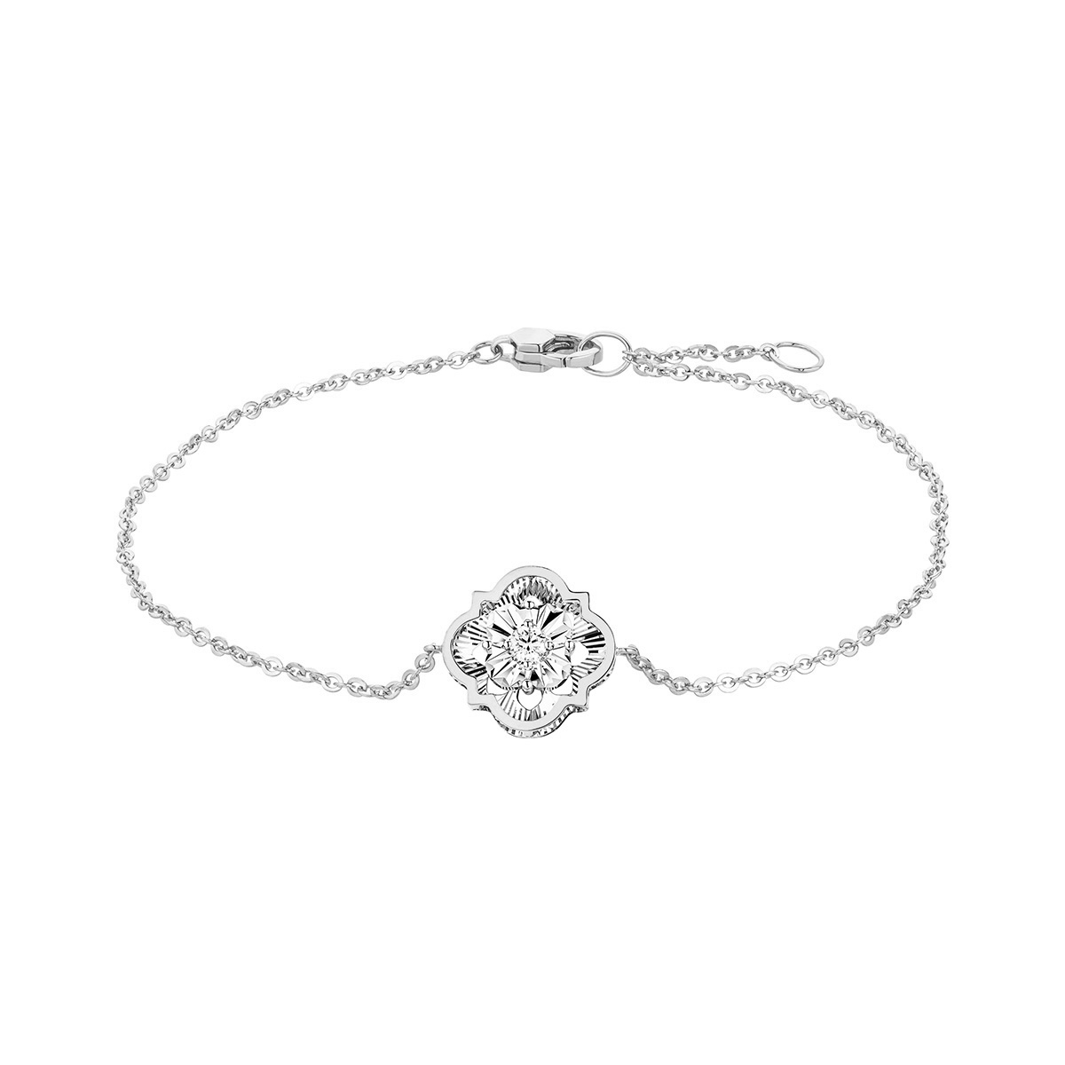 六福珠寶18K金手鏈 - “幸運星芒”18K金(白色)鑽石手鏈