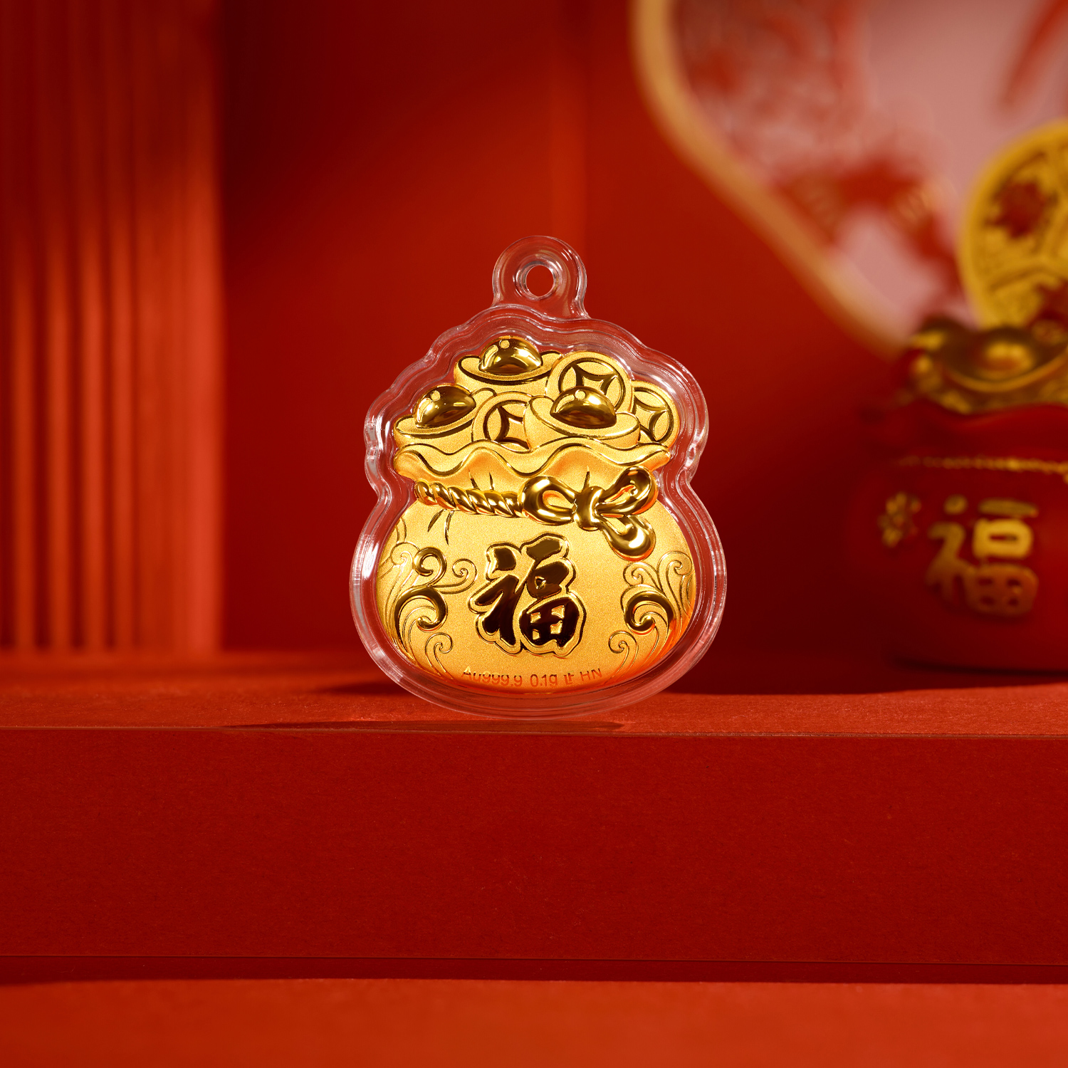 六福珠寶黃金工藝品 - “福氣墩墩馬”999.9黃金工藝品掛飾