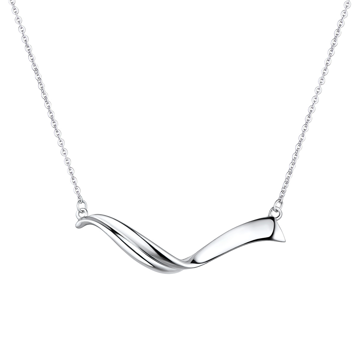 六福珠寶鉑金頸鏈 - "自由之翼"950鉑金頸鏈