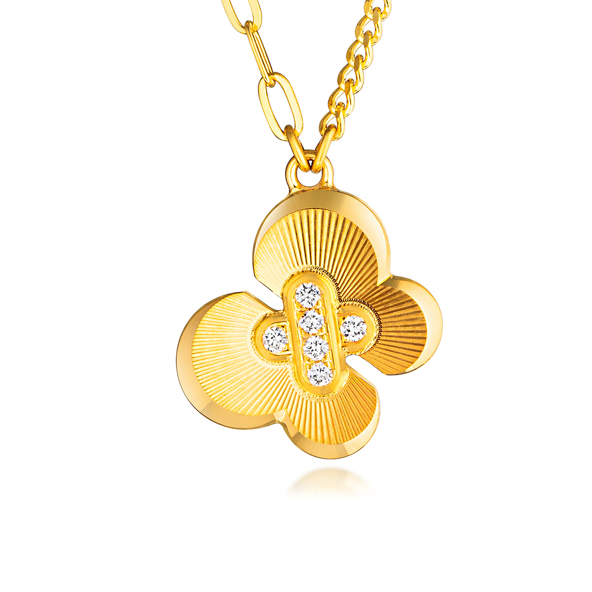 $t('六福珠寶')黃金頸鏈 - "蝶影芳蹤"999足金鑽石頸鏈