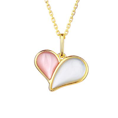 六福珠寶18K金頸鏈 - "為愛比心"18K金(黃色)貝母頸鏈