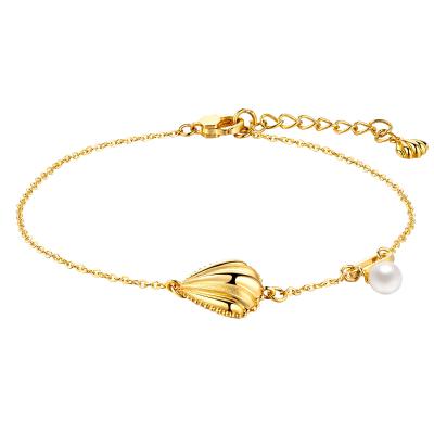 六福珠寶黃金手鏈 - "貝(倍)加珍愛"999足金珍珠手鏈