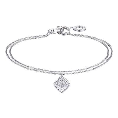 六福珠寶18K金手鏈 - "指耀芳華"18K金(白色)鑽石手鏈(放閃車花工藝)