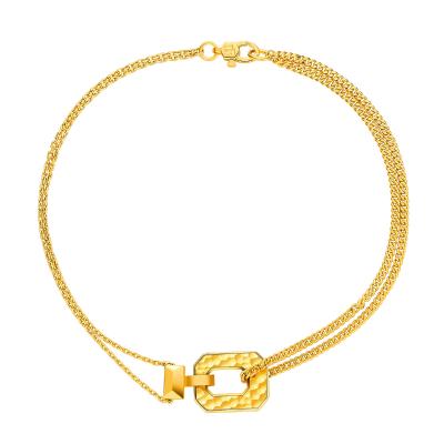 六福珠寶黃金手鏈 - "幽香小瓶"錘紋圖案990黃金手鏈