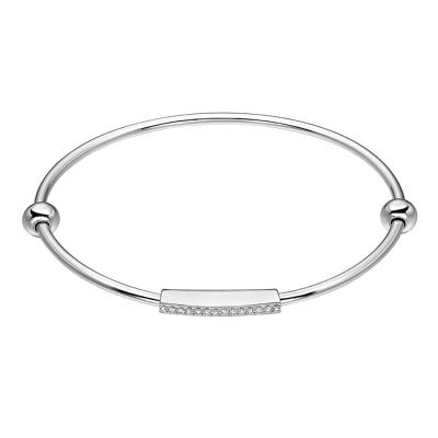 六福珠寶18K金手鐲 - "簡約"18K金(白色)鑽石手鐲