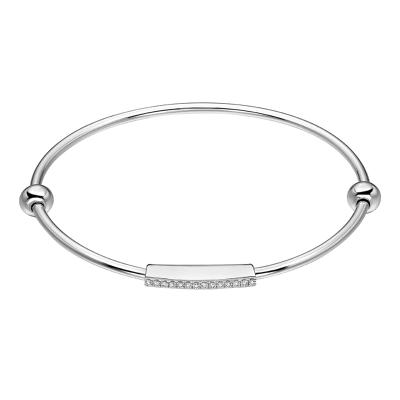 六福珠寶18K金手鐲 - "簡約"18K金(白色)鑽石手鐲