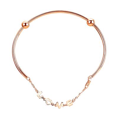 六福珠寶18K金手鐲 - "LOVE"18K玫瑰金手鐲