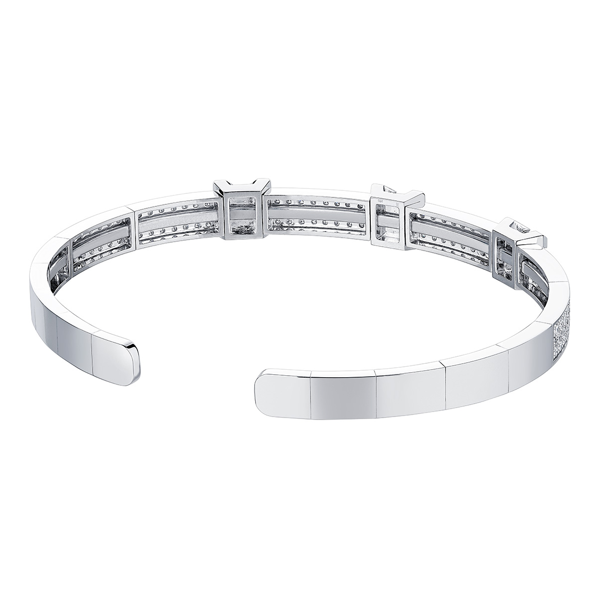 六福珠寶18K金手鐲 - “簡耀鋒芒”18K金(白色)三角爪鑽石手鐲(放閃車花工藝)