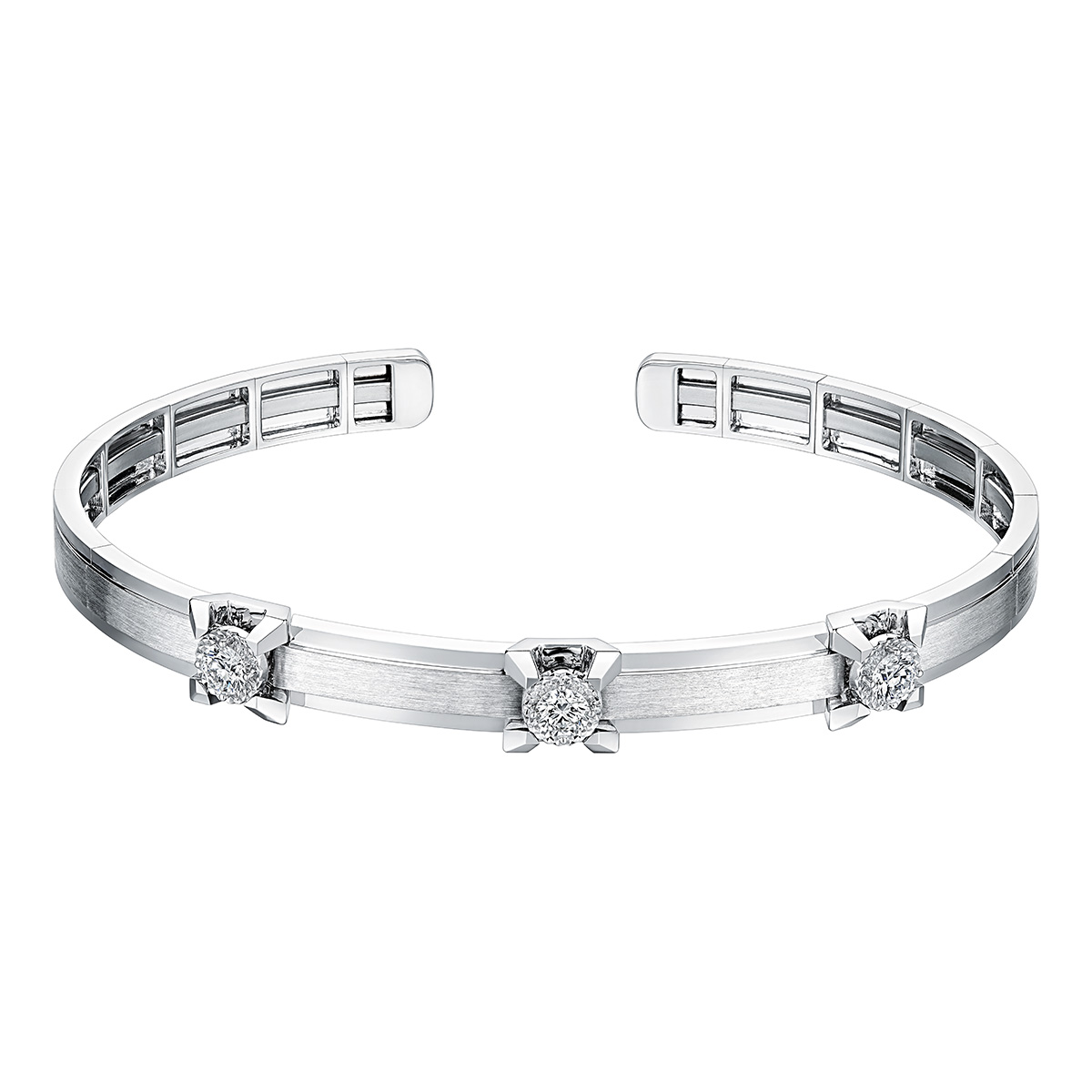 六福珠寶18K白金手鐲 - “簡耀鋒芒”18K金(白色)三角爪鑽石手鐲