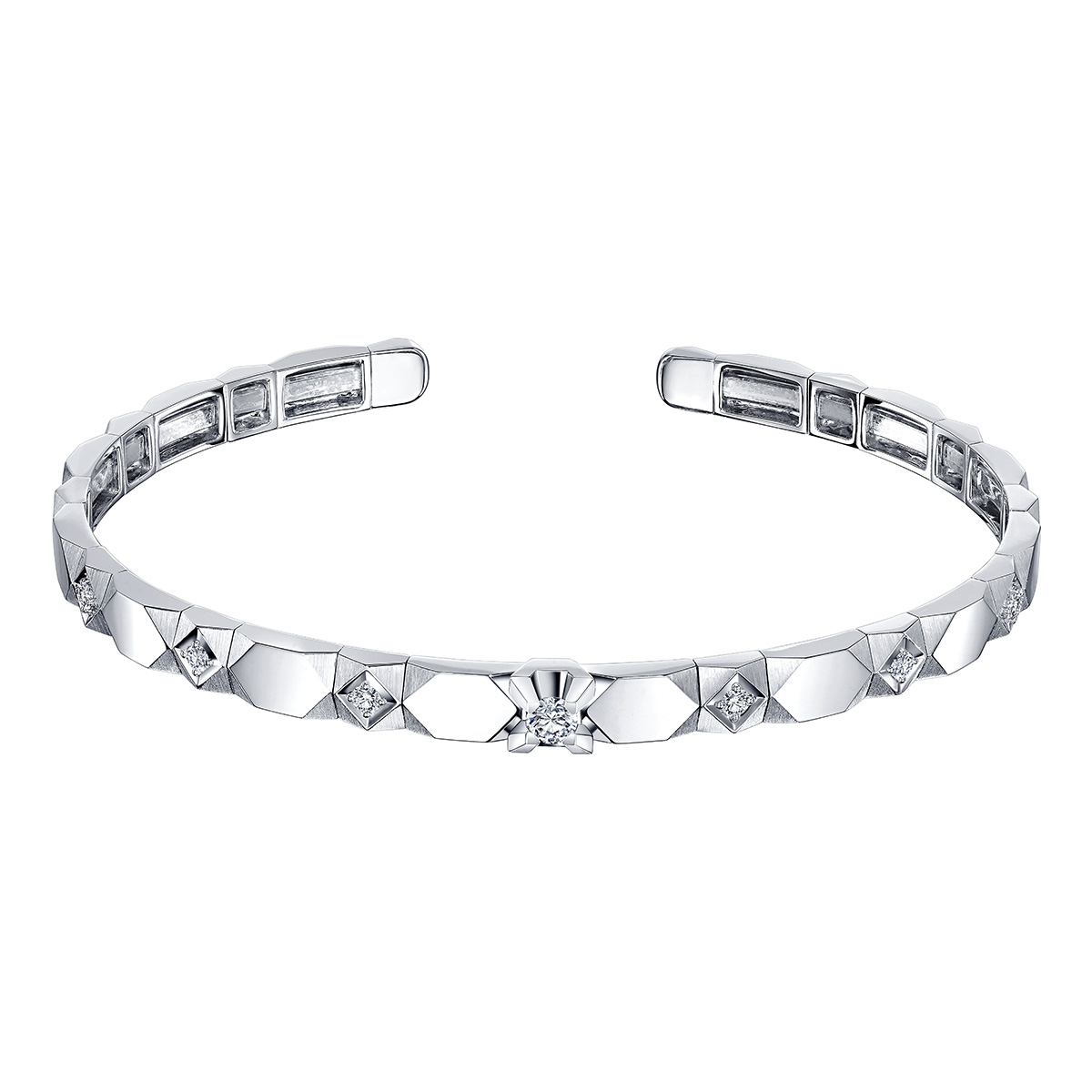 六福珠寶18K金手鐲 - “璀璨軌跡”18K金(白色)鑽石手鐲