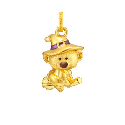 六福珠寶黃金吊墜 - "巫師帽萌趣小熊"999足金拉絲鎏彩吊墜